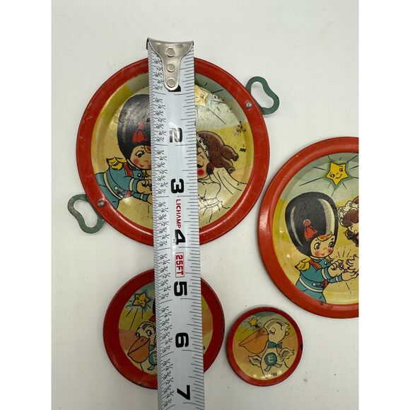 Vintage Lot 4 TIN CHILD TEA SET Plates Bride Groom Pelican Cup OHIO ART - Picture 7 of 9